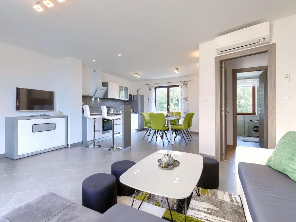 Apartment Joy By Interhome Pula Exterior foto