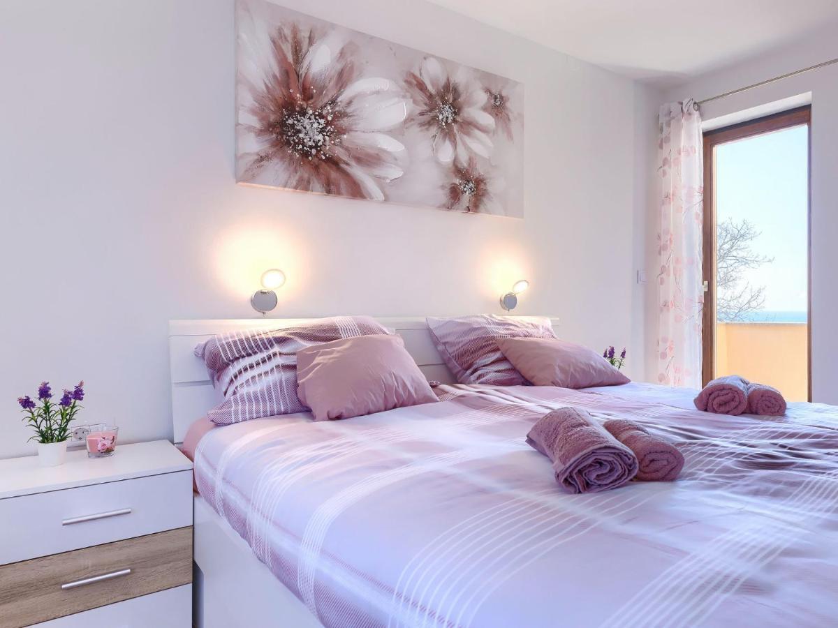 Apartment Joy By Interhome Pula Exterior foto
