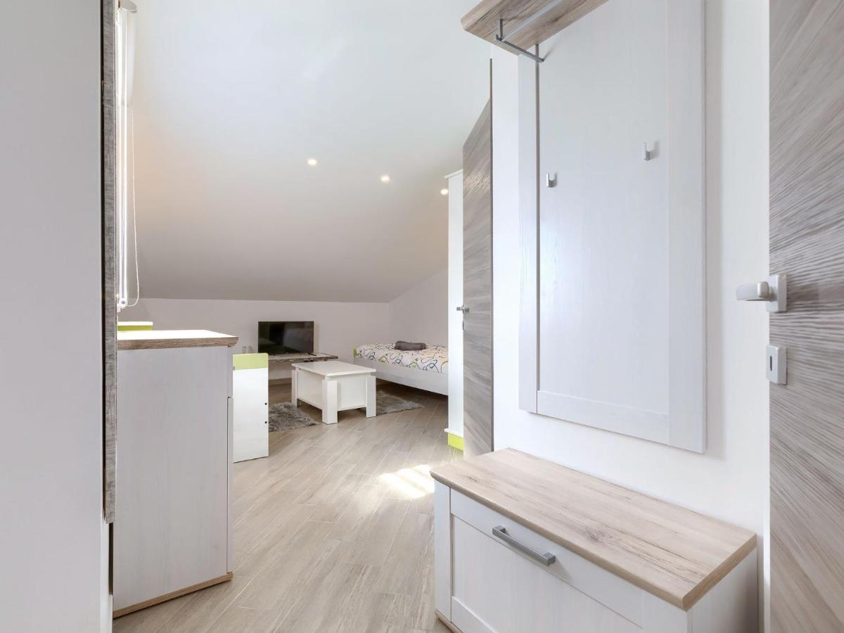 Apartment Joy By Interhome Pula Exterior foto